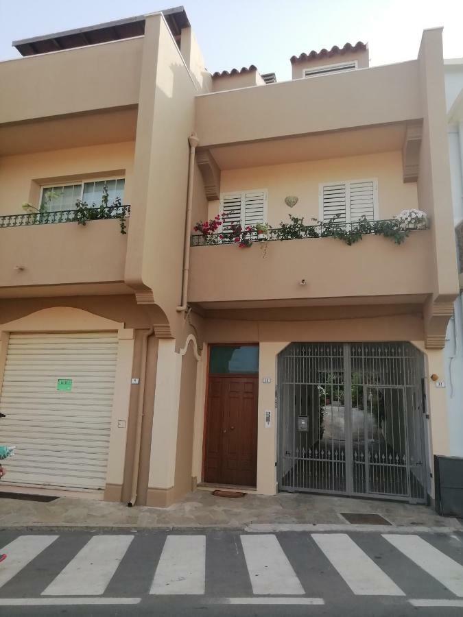 Appartamenti & Rooms Maria วิลลัสซีมีอุส ภายนอก รูปภาพ